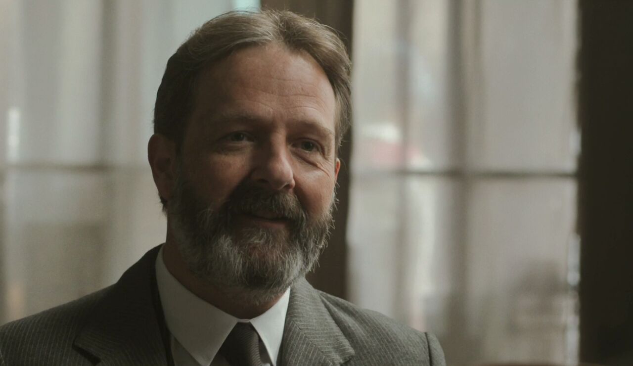 La sucia propuesta de Antonio Barba Pel&aacute;ez a Clara: renunciar al trato de su vida para salvar a su amiga