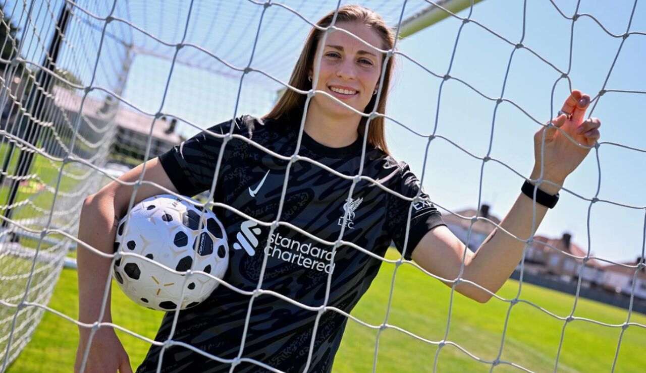 La portera alemana del Liverpool Rafaela Borggrafe