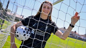 La portera alemana del Liverpool Rafaela Borggrafe