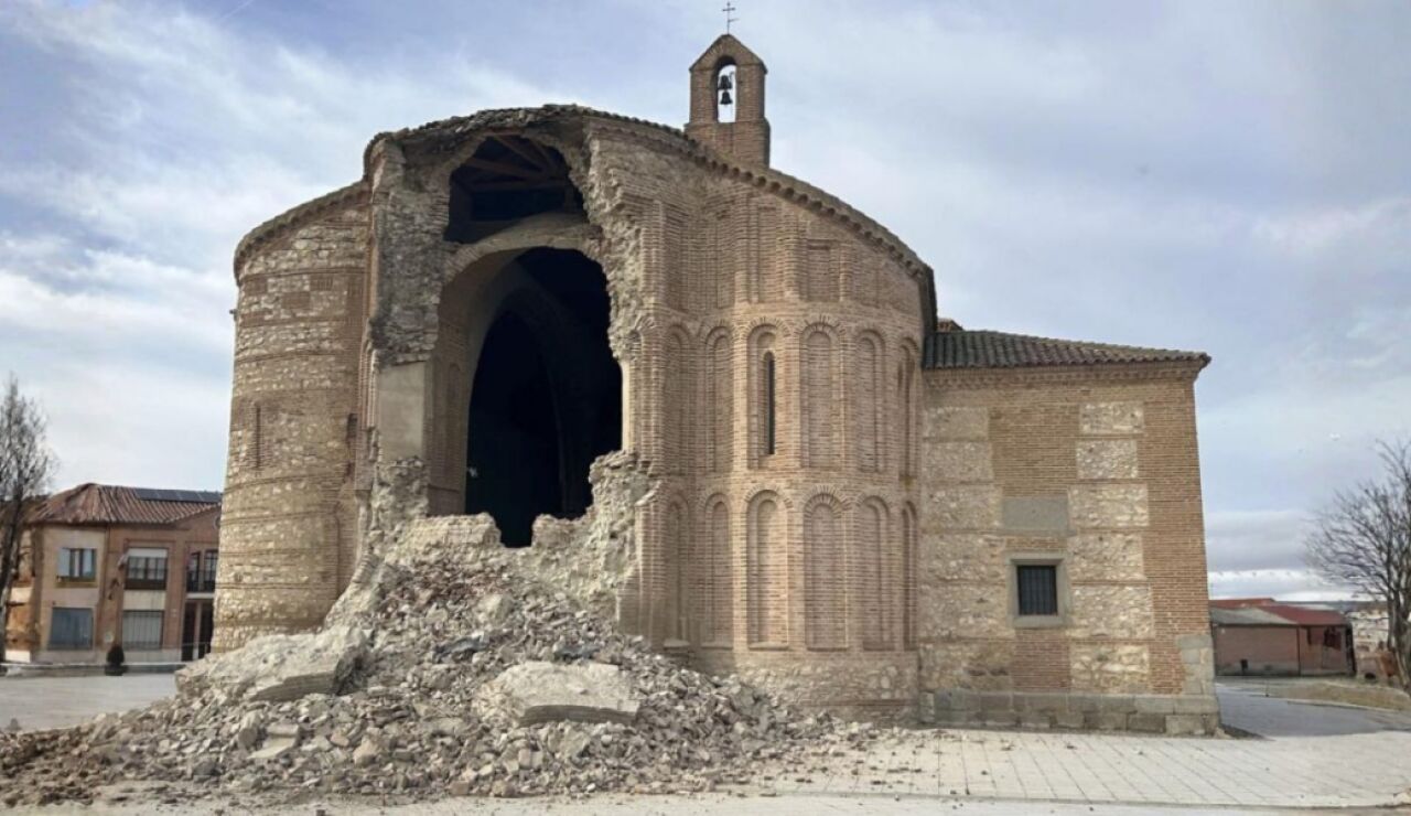 Se derrumba el &aacute;bside de una iglesia del siglo XIII declarada Bien de Inter&eacute;s Cultural