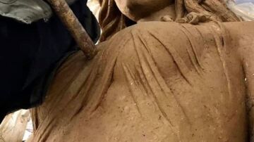 Pol&eacute;mica por unas estatuas en el Puerto de M&aacute;laga comparadas con el "Universo Marvel"