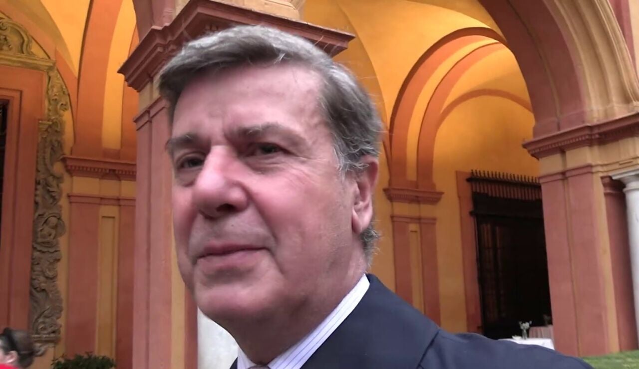 Cayetano Mart&iacute;nez de Irujo ante las c&aacute;maras