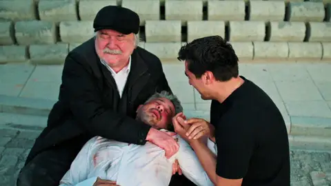 Halis, Ferit y Orhan Halis, Ferit y Orhan