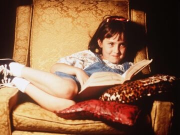 Mara Wilson como Matilda