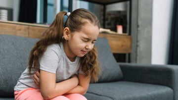 Ni&ntilde;a con dolor de vientre