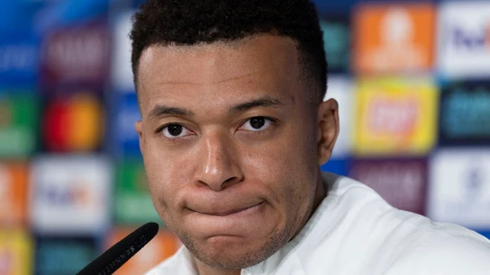 Mbappé en rueda de prensa Mbappé en rueda de prensa