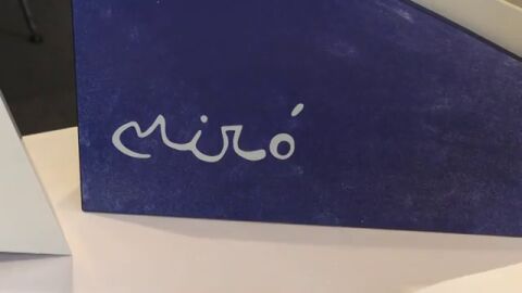 'C&aacute;ntico del Sol', el libro de Joan Mir&oacute; presentado en Barcelona: "Es un libro joya, una pieza &uacute;nica y exclusiva, una aut&eacute;ntica obra de arte".