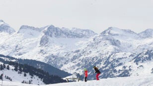 Esquiadores en la estaci&oacute;n de Baqueira Beret en una imagen de archivo.