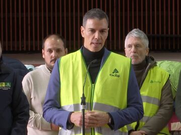 Comparecencia de Pedro S&aacute;nchez tras el accidente mortal de trenes en Adamuz, C&oacute;rdoba, streaming en directo