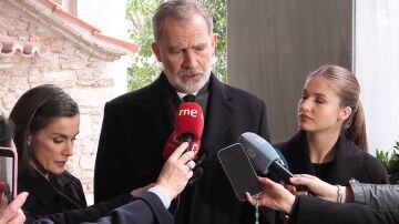 Los reyes, sobre el accidente de tren