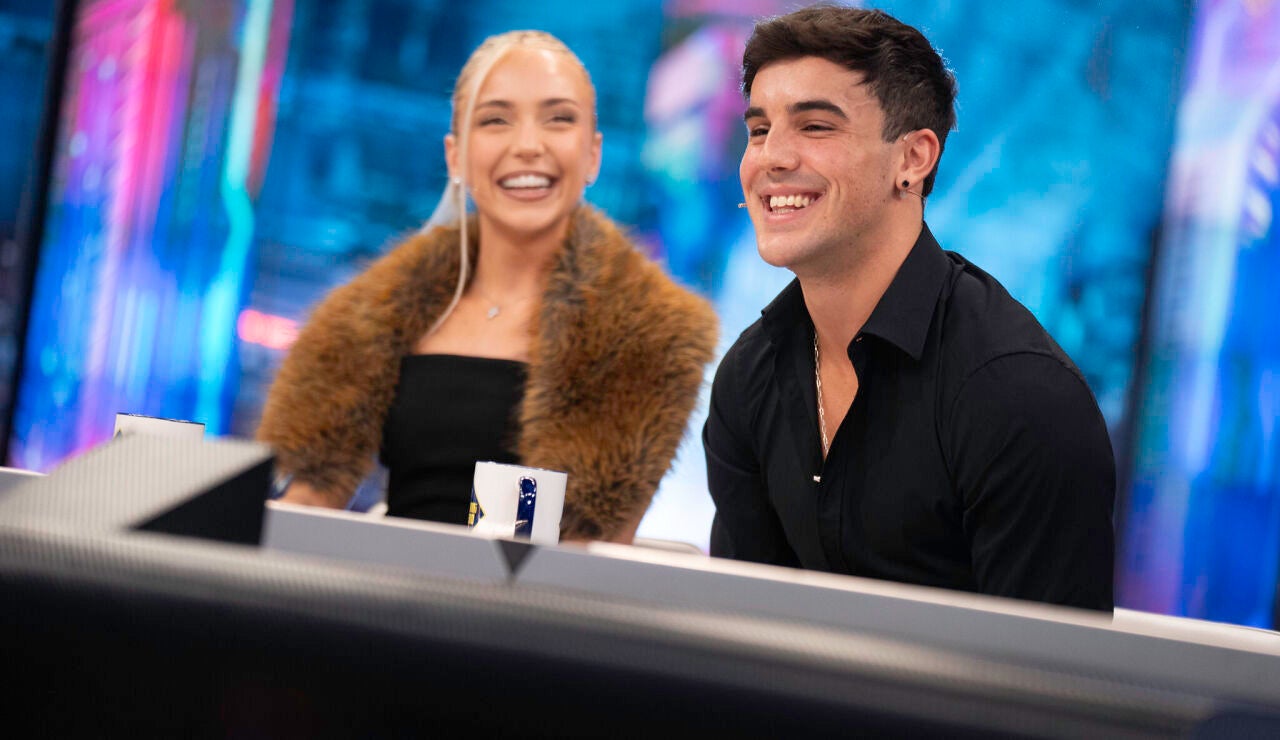 Ana Mena y &Oacute;scar Casas