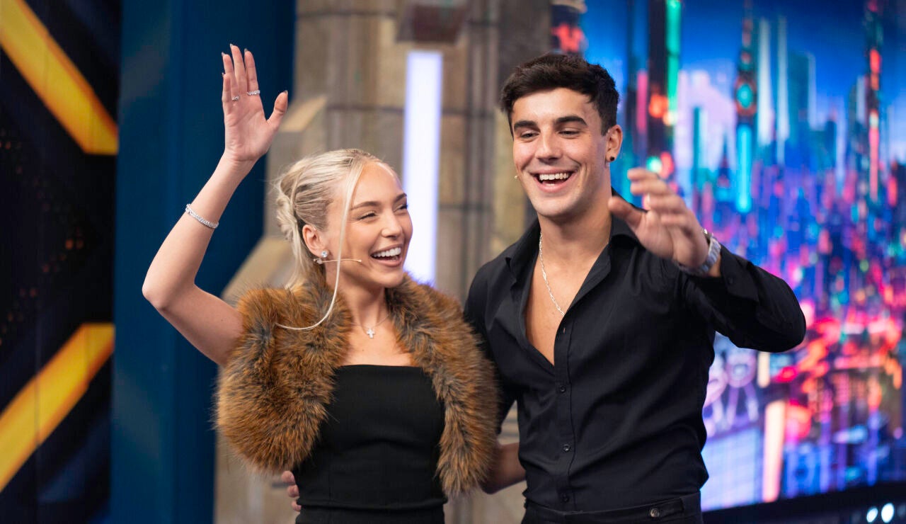 Vuelve a ver la entrevista completa a Ana Mena y Óscar Casas en El Hormiguero Alt imagen