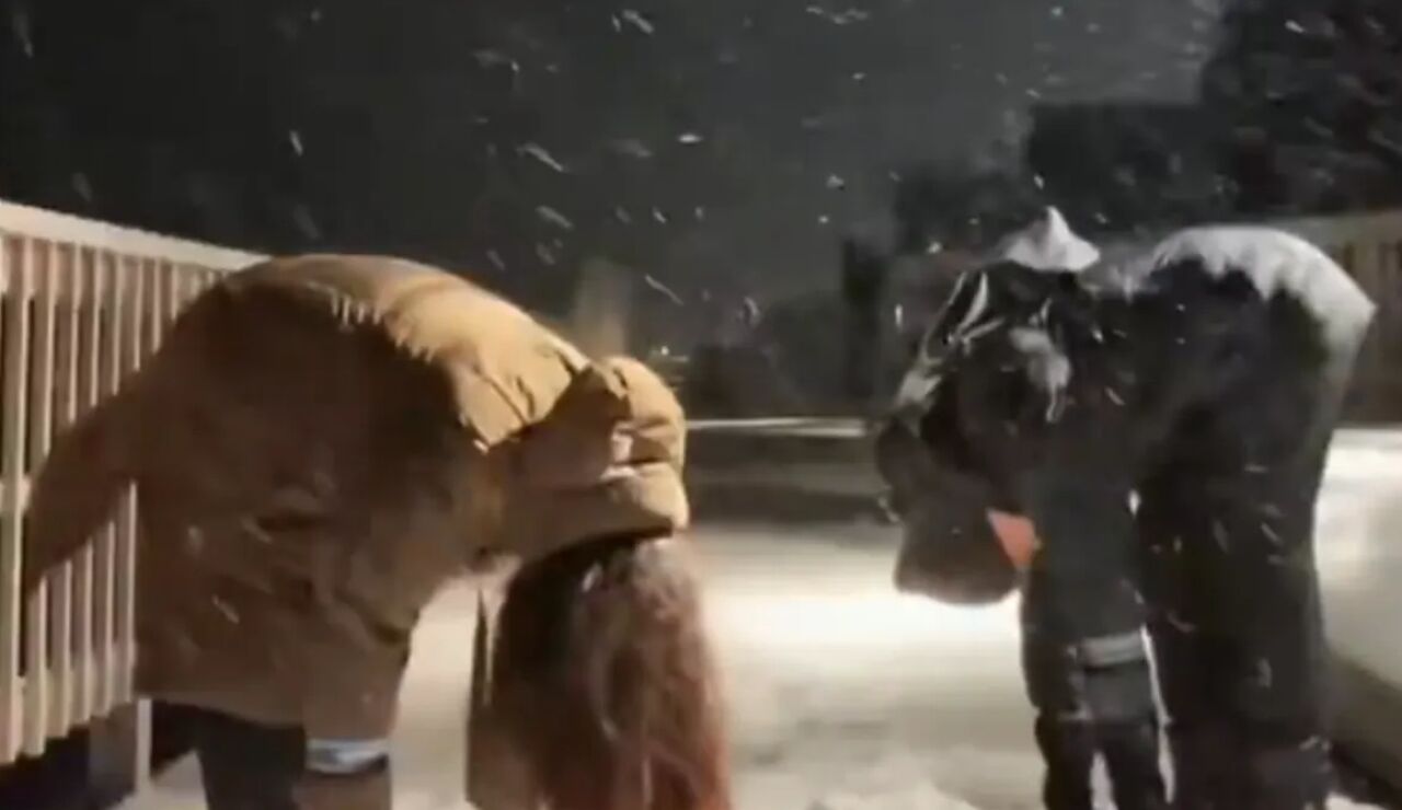 Los v&iacute;deos de los groenlandeses atacando a Trump