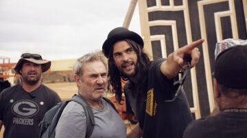 Oliver Laxe y Sergi L&oacute;pez rodando Sirat