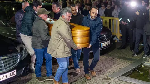 Entierro de las víctimas de la familia Zamorano. Entierro de las víctimas de la familia Zamorano.