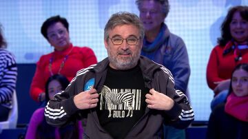 El homenaje de Jordi &Eacute;vole a Robe Iniesta en Pasapalabra con una camiseta &ldquo;muy especial&rdquo;