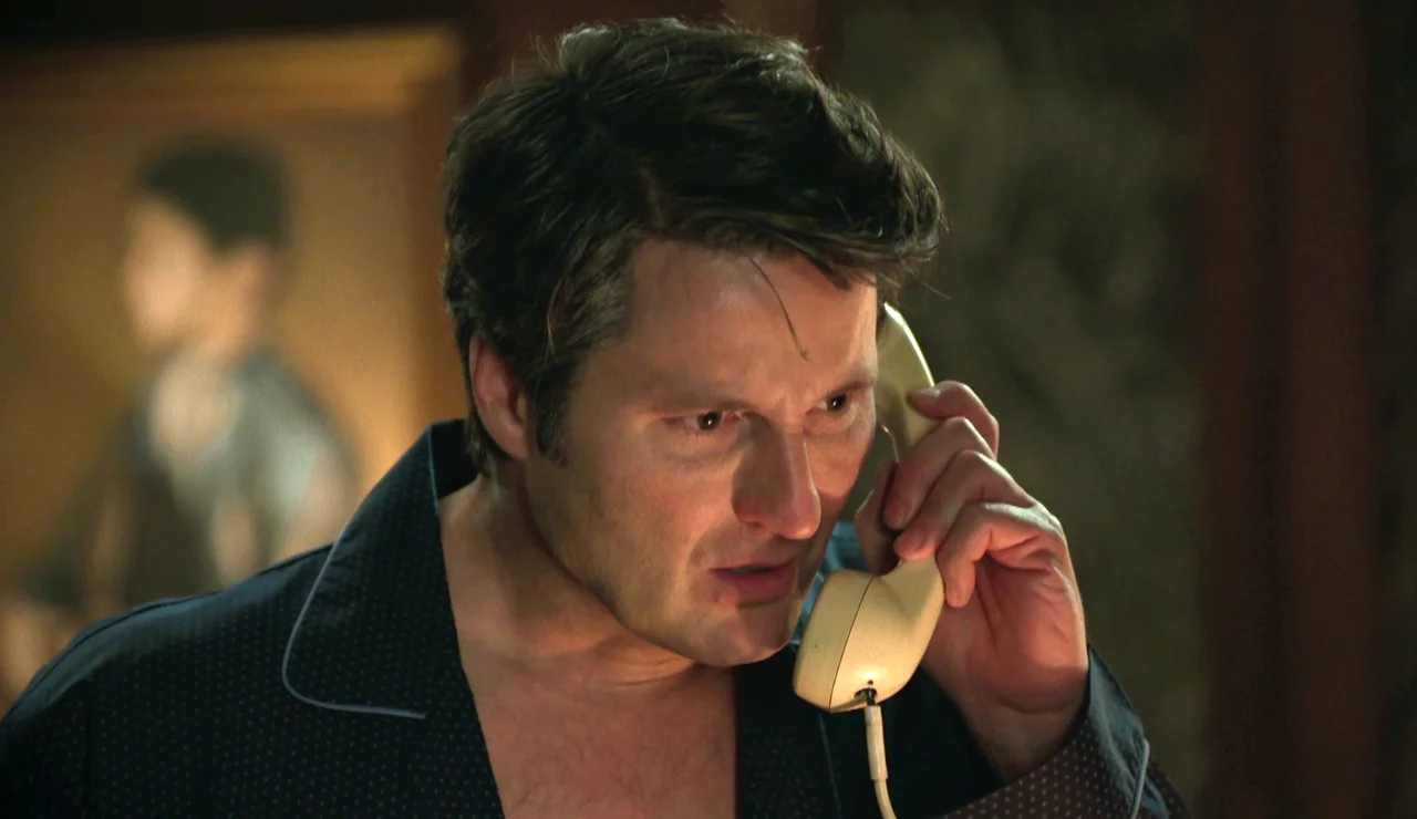 Pablo Salazar recibe una inquietante llamada y se lo oculta a Nives: “Tú y yo ya no tenemos nada de qué hablar”