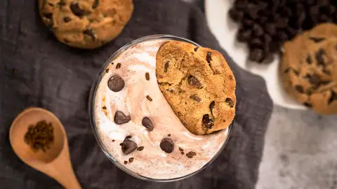 Yogur con galletas Yogur con galletas