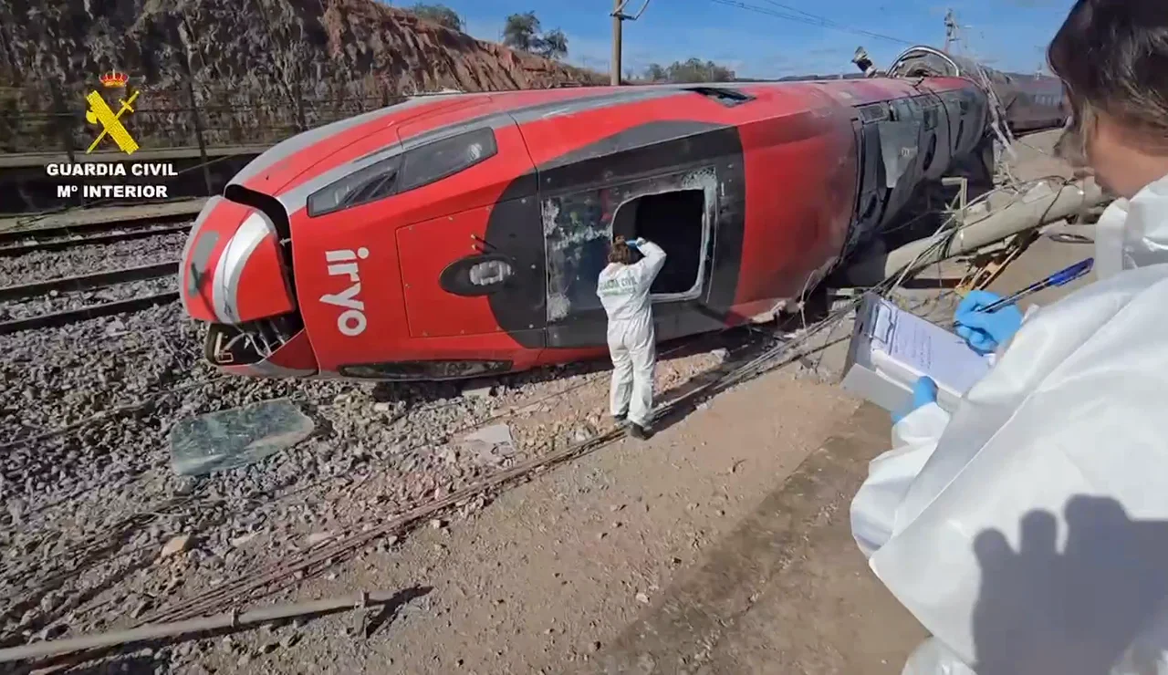 El tren Iryo descarrilado en Adamuz