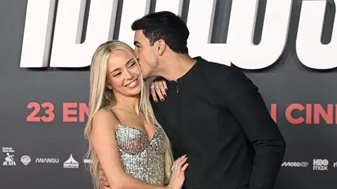 Óscar Casas y Ana Mena, en la premiere de su película Óscar Casas y Ana Mena, en la premiere de su película