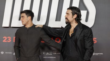 Mario y Oscar Casas en un photocall