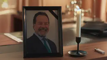 Un regalo inesperado siembra la duda sobre el paradero de Octavio: ¿está realmente muerto? Un regalo inesperado siembra la duda sobre el paradero de Octavio: ¿está realmente muerto?