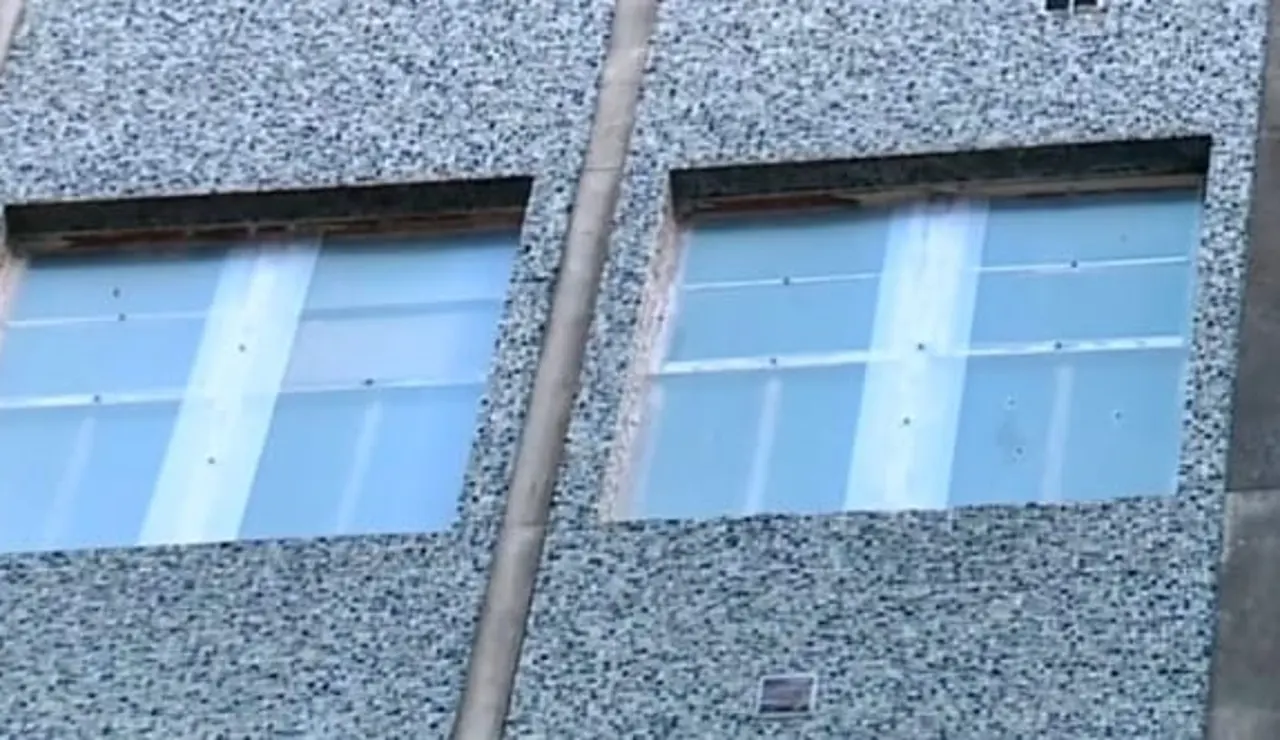 El edificio de un barrio de A Coruña