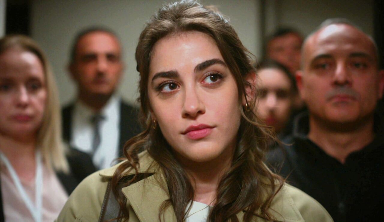 &iexcl;Noche ca&oacute;tica! Rengin se desmaya mientras Seren llega con la polic&iacute;a para llevarse a sus hijos