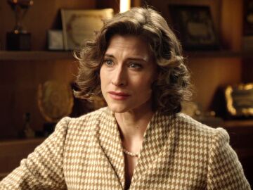 &iexcl;Marta convence a Pablo para que contrate una nueva dependienta!