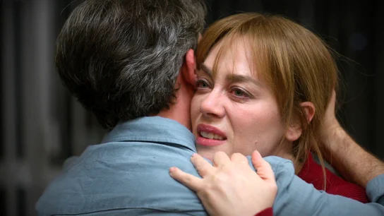 “No puede dejar a Parla sola”: Bahar suplica un milagro tras el diagnóstico de Rengin “No puede dejar a Parla sola”: Bahar suplica un milagro tras el diagnóstico de Rengin