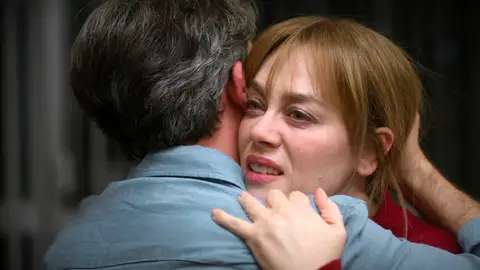 “No puede dejar a Parla sola”: Bahar suplica un milagro tras el diagnóstico de Rengin “No puede dejar a Parla sola”: Bahar suplica un milagro tras el diagnóstico de Rengin