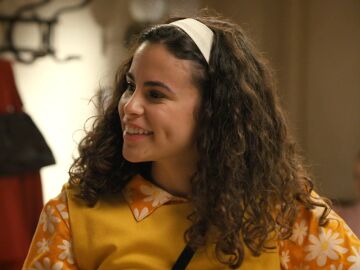 Mabel comienza a trabajar en Perfumer&iacute;as de la Reina&hellip; &iexcl;Y conoce a Salva y Claudia!