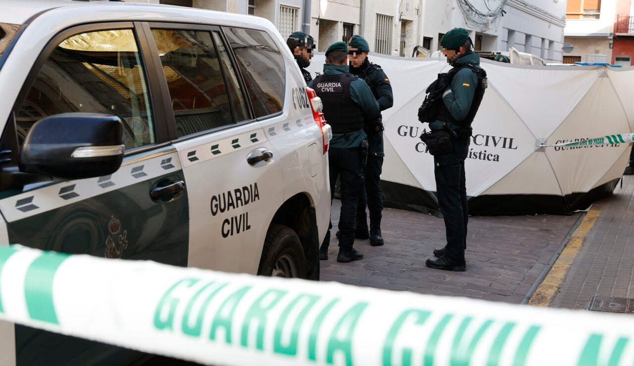 La Guardia Civil se persona este domingo en el lugar donde se ha cometido un asesinato de un menor de 13 a&ntilde;os