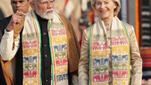 Ursula von der Leyen junto al primer ministro de India, Narendra Modi