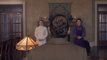 Chase Infiniti y Lucy Halliday en Los testamentos