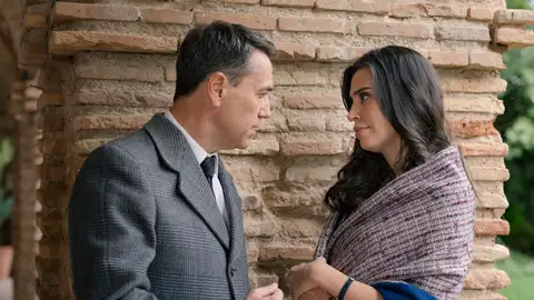Gabriel vuelve a rechazar a María y esta le amenaza: “Sé muchas cosas de ti que podrían hundirte” Gabriel vuelve a rechazar a María y esta le amenaza: “Sé muchas cosas de ti que podrían hundirte”