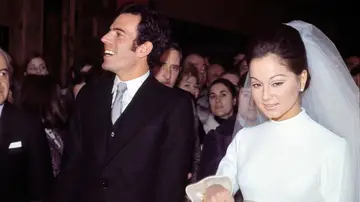 Julio Iglesias e Isabel Preysler Julio Iglesias e Isabel Preysler