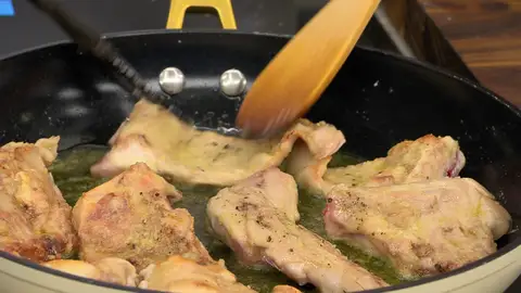 Cuando estén dorados, pásalos a la olla rápida Cuando estén dorados, pásalos a la olla rápida