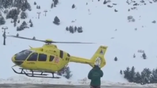 Helicoptero medicalizado en Cerler Helicoptero medicalizado en Cerler