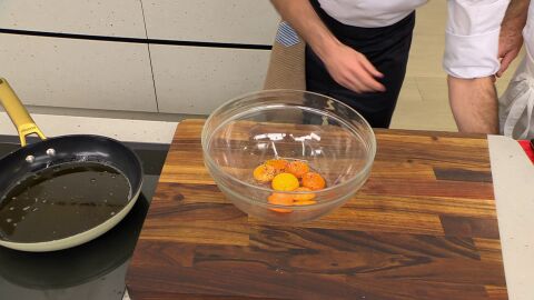 Monta las yemas con ayuda de una varilla eléctrica