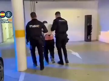 Asesina presuntamente a su madre con 20 pu&ntilde;aladas y hiere a su padre en Algeciras, C&aacute;diz