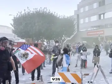 Profesoras españolas en Minesota: "Da miedo ir por la calle y encontrarse a esta policía" Profesoras españolas en Minesota: "Da miedo ir por la calle y encontrarse a esta policía"