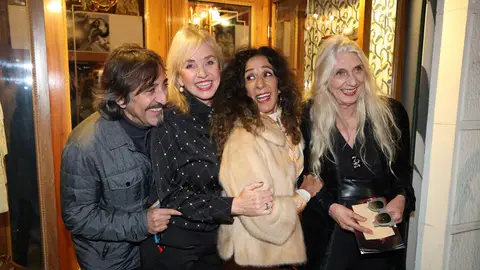 Antonio Carmona, Mariola Orellana, Rosario Flores y Marianne Nilsen en el homenaje a Antonio Flores Antonio Carmona, Mariola Orellana, Rosario Flores y Marianne Nilsen en el homenaje a Antonio Flores