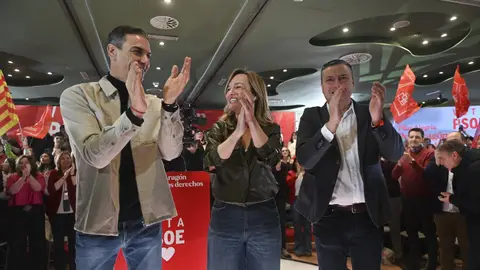 Imagen de Pedro Sánchez y Pilar Alegría Imagen de Pedro Sánchez y Pilar Alegría