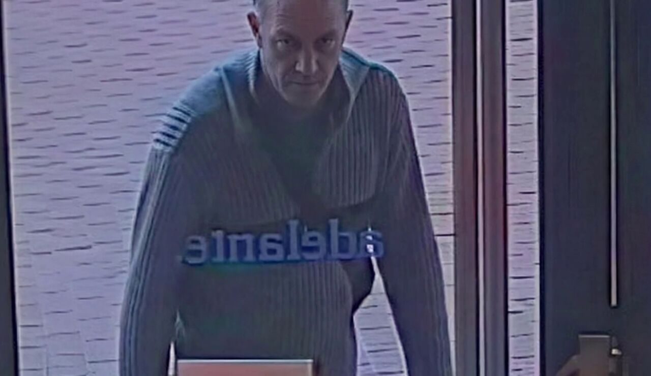 La Guardia Civil pide ayuda para esclarecer el crimen de una mujer hallada muerta en Barcelona en 2005