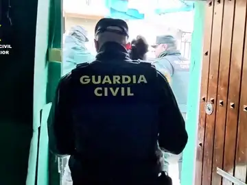 Ocupan la casa y roban los documentos de un hombre de 90 años para contratar telefonía y seguros Ocupan la casa y roban los documentos de un hombre de 90 años para contratar telefonía y seguros