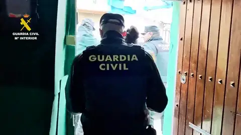 Ocupan la casa y roban los documentos de un hombre de 90 años para contratar telefonía y seguros Ocupan la casa y roban los documentos de un hombre de 90 años para contratar telefonía y seguros