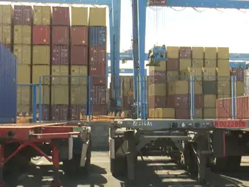 España pagará 540 millones por la nueva tasa a plataformas chinas: qué es, a quién afecta y por qué genera polémica España pagará 540 millones por la nueva tasa a plataformas chinas: qué es, a quién afecta y por qué genera polémica