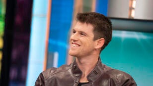 Miguel Bernardeau desvela su pasi&oacute;n por el surf: "Disfruto de encontrar mis l&iacute;mites con el mar"