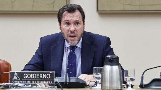 El ministro de Transportes y Movilidad Sostenible, &Oacute;scar Puente, comparece este martes en la Comisi&oacute;n de Transportes y Movilidad Sostenible del Congreso para dar explicaciones sobre el accidente de Adamuz (C&oacute;rdoba) y las dem&aacute;s recientes incidencias ferroviarias